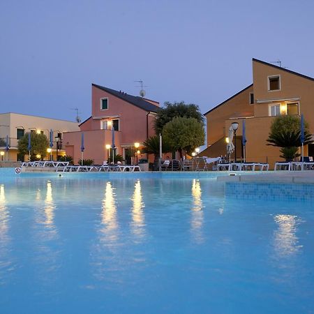 Residence Borgomare Албенга Екстериор снимка